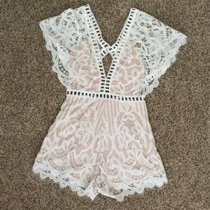 White lace romper - Sabi Boutique